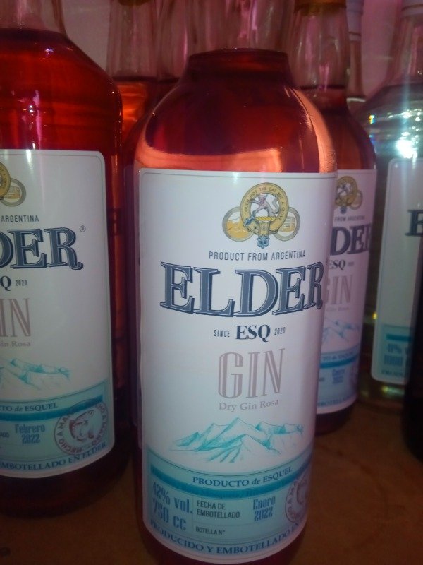 Dry Gin Rosa 750cc - Image 2
