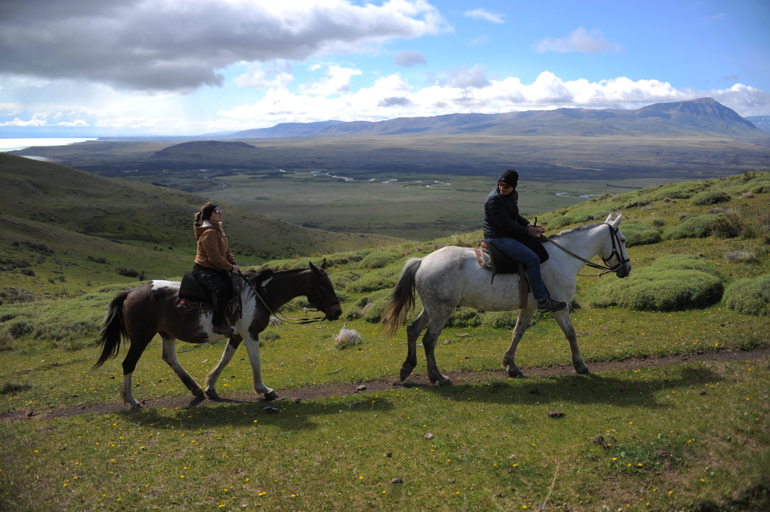 Cabalgatas Aventura en Cerro Frias - El Calafate - Santa Cruz - Image 2