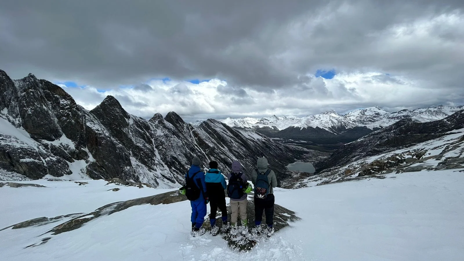 Glaciar y Laguna Ojo del Albino - Trekking en el Fin del Mundo